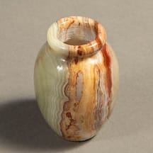 542 - Onyx Flower Vase