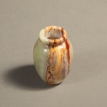 542 - Onyx Flower Vase