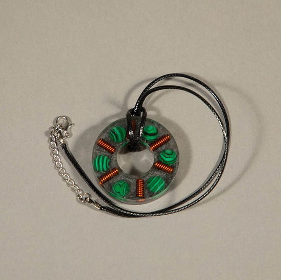 96328 - Organite Pendant Malachite With Silver Clasp